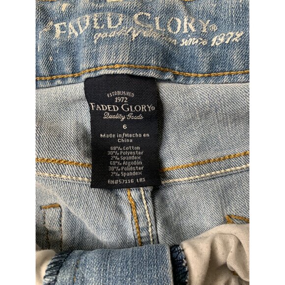 Faded Glory Womens Light Denim Bermuda Shorts Size 6 Cut Off Cuffed 9083 GUC - Picture 4 of 7